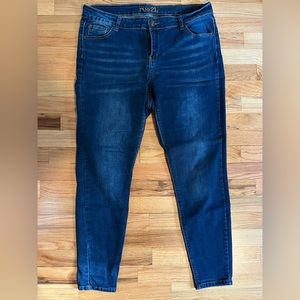 Women’s Size 16R Rue21 Mid-rise Jeggings